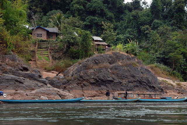 Small hamlet at Nam Ou riverside