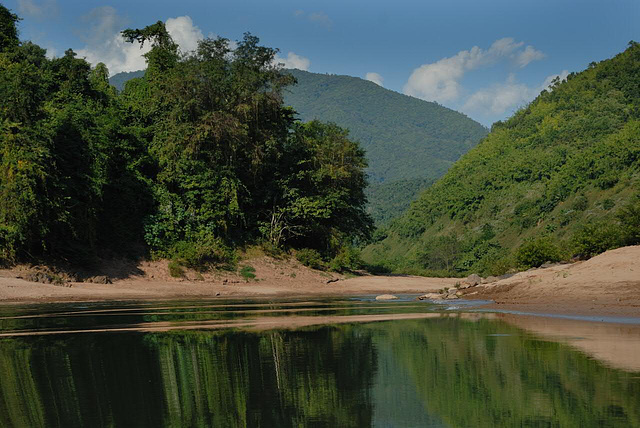 The river cruise on the Nam Ou