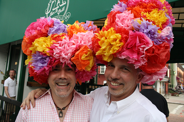 30.EasterBonnets.17thStreet.NW.WDC.4April2010