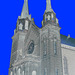 Église de Hawksbury /  Hawksbury's church . Ontario. CANADA.  19 mars 2010 - Négatif au ciel bleu photofiltré