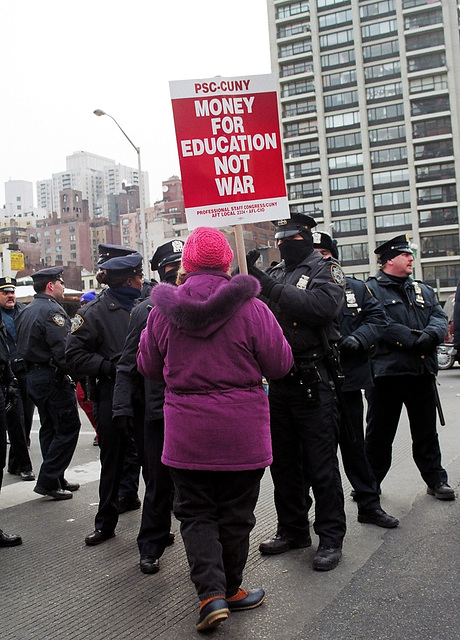17.08.AntiWar.NYC.15February2003