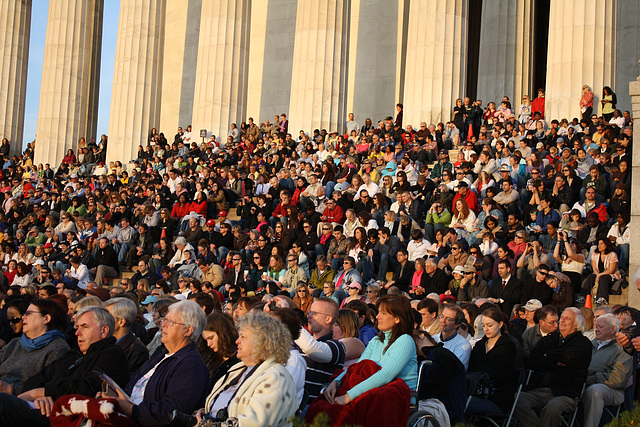 49.EasterSunriseService.LincolnMemorial.WDC.4April2010