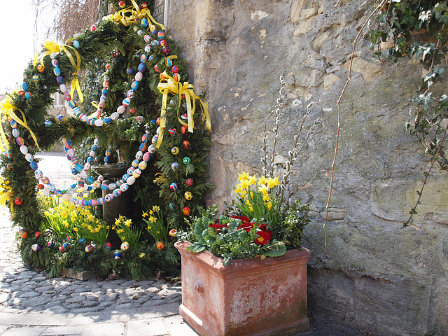 Osterbrunnen zu Hainsacker