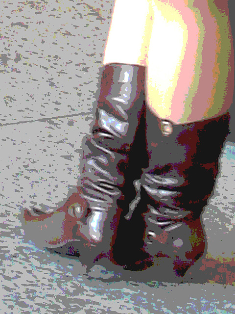 Blonde danoise à chapeau en bottes à talons hauts / Blond danish hatter in high-heeled boots -  Copenhagen, Denmark / Copenhague, Danemark.   20 octobre 2008 - Postérisation