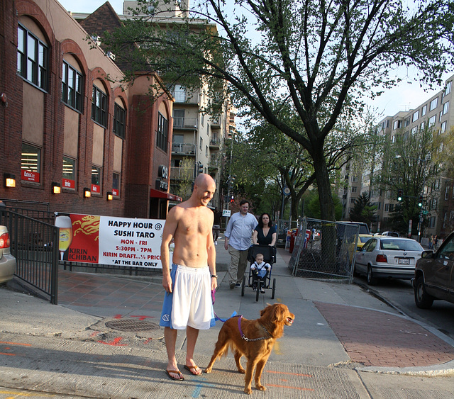 45.EasterSunday.17thStreet.NW.WDC.4AApril2010