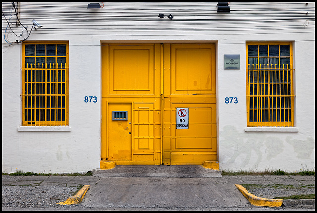 yellow door 873