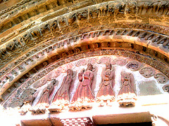 Monasterio de Leyre (Navarra): tímpano del pórtico.