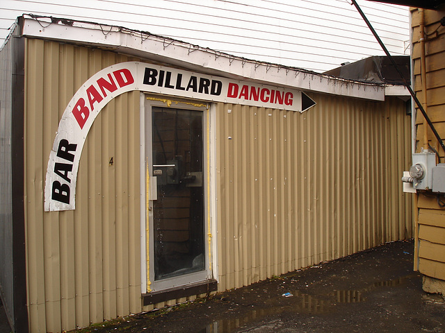 Bar band billard dancing /  Dans ma ville - Hometown.  24 mars 2010