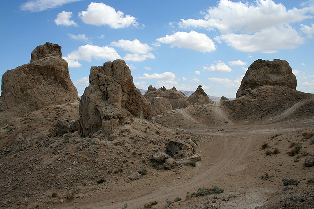 Trona Pinnacles (4280)