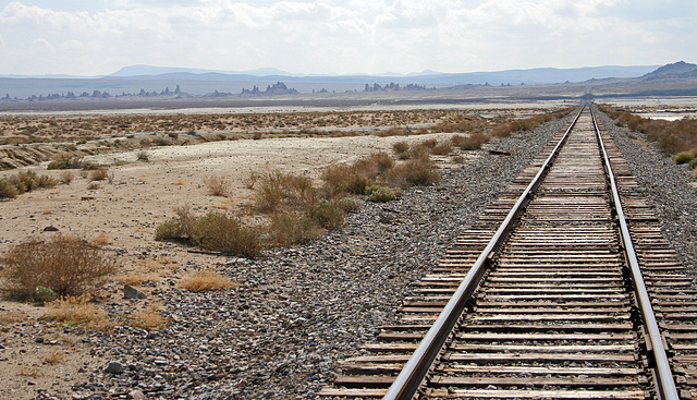 Trona Pinnacles & Railroad (4255)
