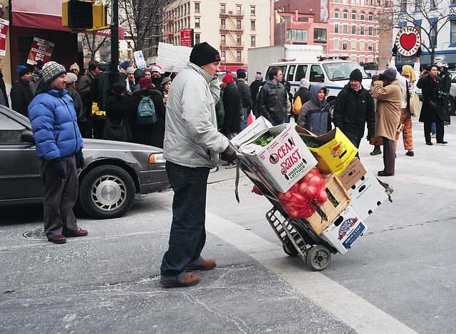 21.08.AntiWar.NYC.15February2003