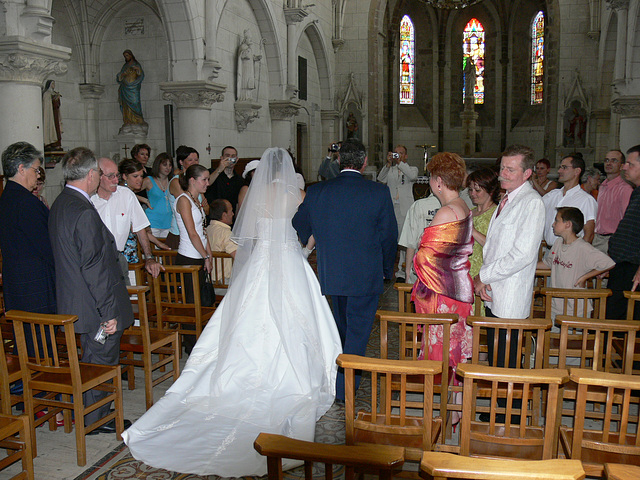 Einzug in die Kirche