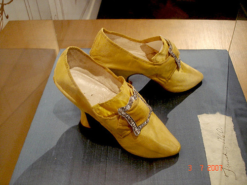 French Renaissance classy Heels 1760 / Bata Shoe Museum. Toronto, Canada.  3 juillet 2007