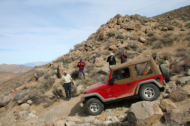 Descending Mengel Pass (4984)