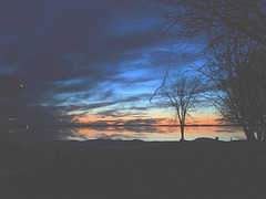 Coucher soleil au belvédère /  Viewpoint sunset  - Dans ma ville / Hometown -  2 mars 2010  - Photo originale éclaircie