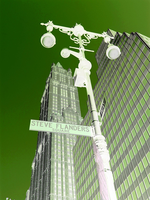 Steve Flanders square /  New-York city - Juillet 2008 / Négatif RVB