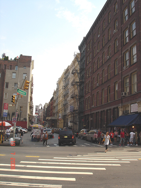 Greene & Canal streets corner  /  New-York city - Juillet 2008