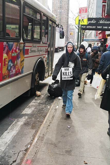 18.13.AntiWar.NYC.15February2003