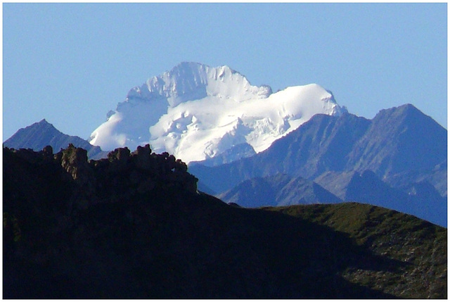 Barre des Ecrins prise de Belledonne