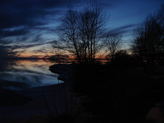 Coucher soleil au belvédère /  Viewpoint sunset  - Dans ma ville / Hometown -  2 mars 2010  - Photo originale