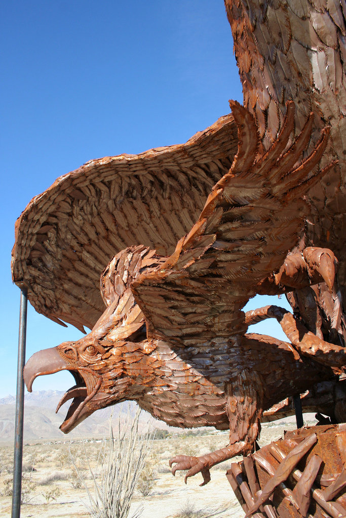 Galleta Meadows Estates Bird Sculpture (3608)