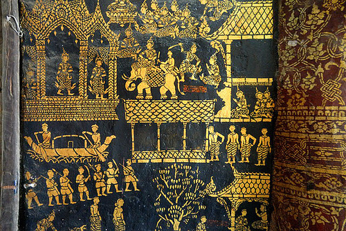 Wat Xieng Thong gold leaf art