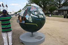 02.CoolGlobes.EarthDay.NationalMall.WDC.22April2010