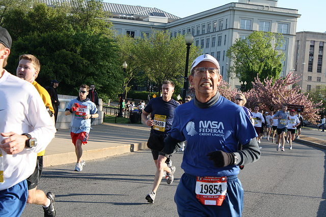 49.NCBF.10MileRun.TidalBasinEast.WDC.11April2010