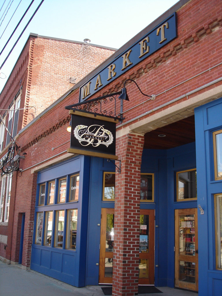 Brown trading market  /  Portland, Maine - USA.  11 octobre 2009