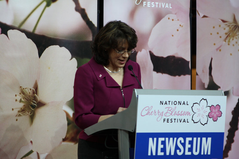 DianaMayhew.NCBF.KickOff.Press.Newseum.WDC.4March2010