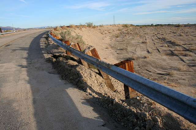 Erosion on Box Canyon Road (3831)
