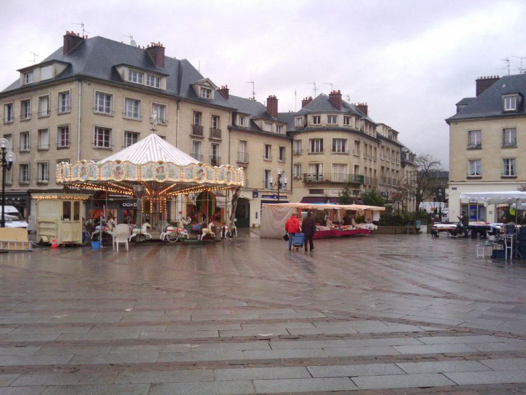 One of several markets in Compiegne