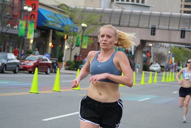 157.TheRace.5KRun.CrystalDrive.ArlingtonVA.2April2010