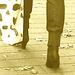Maman MQ en bottes à talons hauts /  MQ Swedish Mom in high-heeled boots  /    Ängelholm / Suède - Sweden.  23 octobre 2008- Sepia