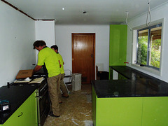 renovation 11: kitchen installation!