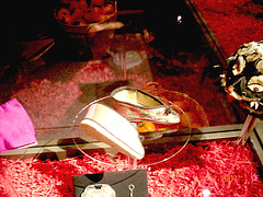 Small shoes /  Petits souliers -  Bata shoe museum / Toronto, Canada - 3 juillet 2007