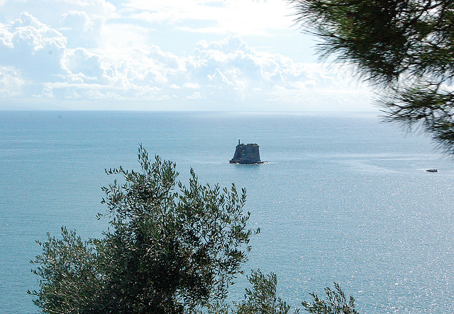 turo en la maro - Ein Turm im Meer