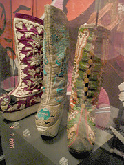 Platform winter Boots trio - Bata shoe Museum- Toronto, Canada - 3 juillet 2007