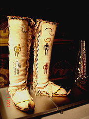 Mocassin Boots / Bottes mocassins - Bata Shoe Museum- Toronto, Canada- July 2007.