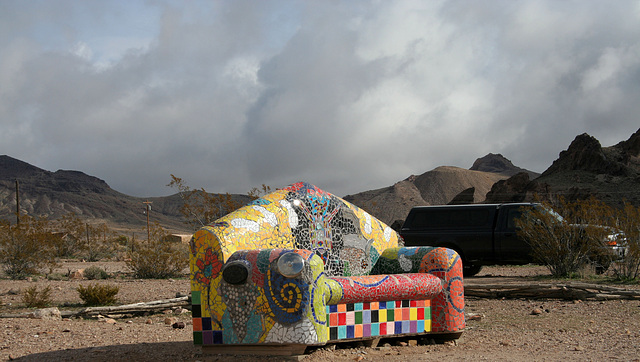 Rhyolite Public Art - Couch with Ford Ranger (5316)