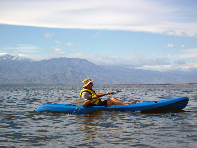 Kayaking On The Salton Sea (0729)