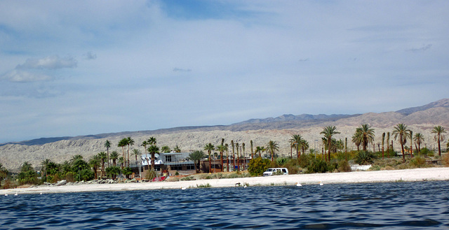 Kayaking On The Salton Sea (0752)