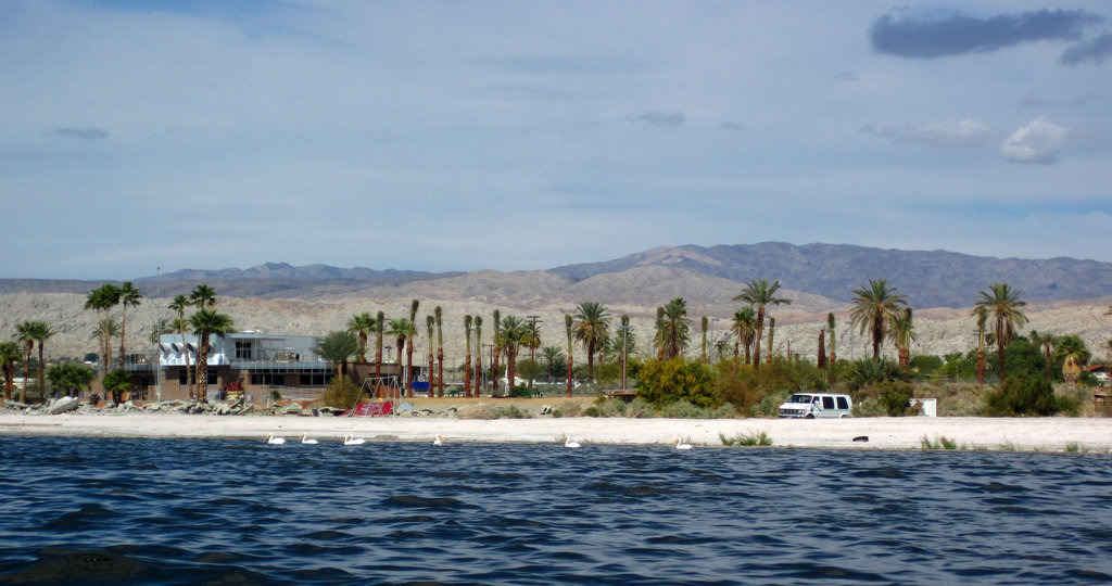 Kayaking On The Salton Sea (0753)