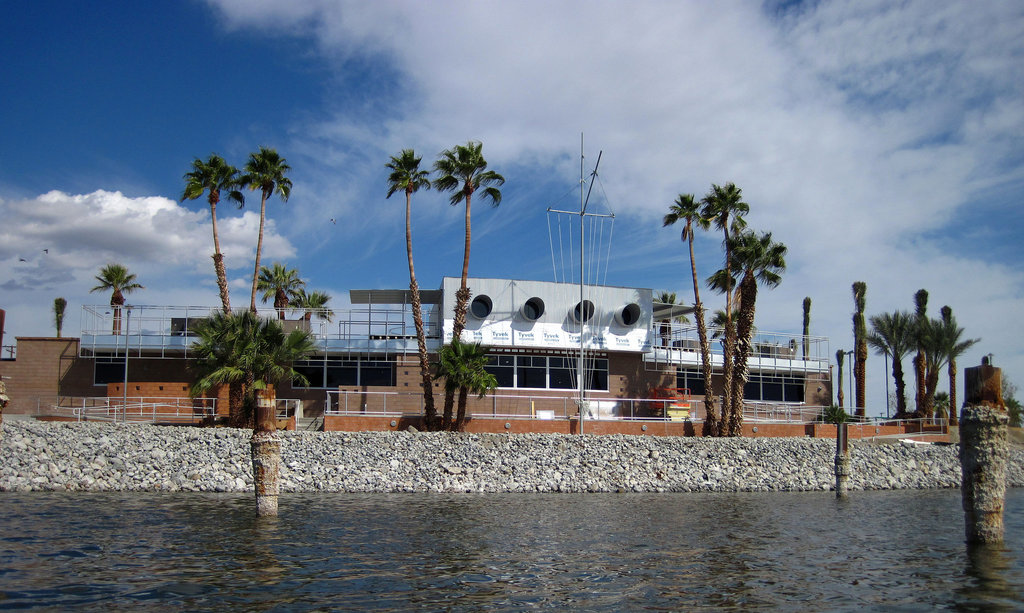 Kayaking On The Salton Sea to North Shore Yacht Club (0765)