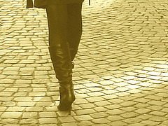 Dimani Swedish blond Lady in Dominatrix Boots /  Blonde suédoise en bottes à talons aiguilles -  Ängelholm / Suède - Sweden.   23-10-2008 - Sepia