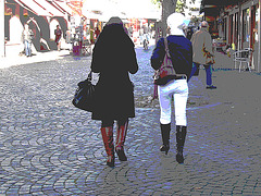 Evas shop willing swedish Goddesses duo in high-heeled Boots /  Duo de belles Suédoises en bottes à talons hauts -  Ängelholm /  Sweden - Suède.  23/10/2008 - Postérisation