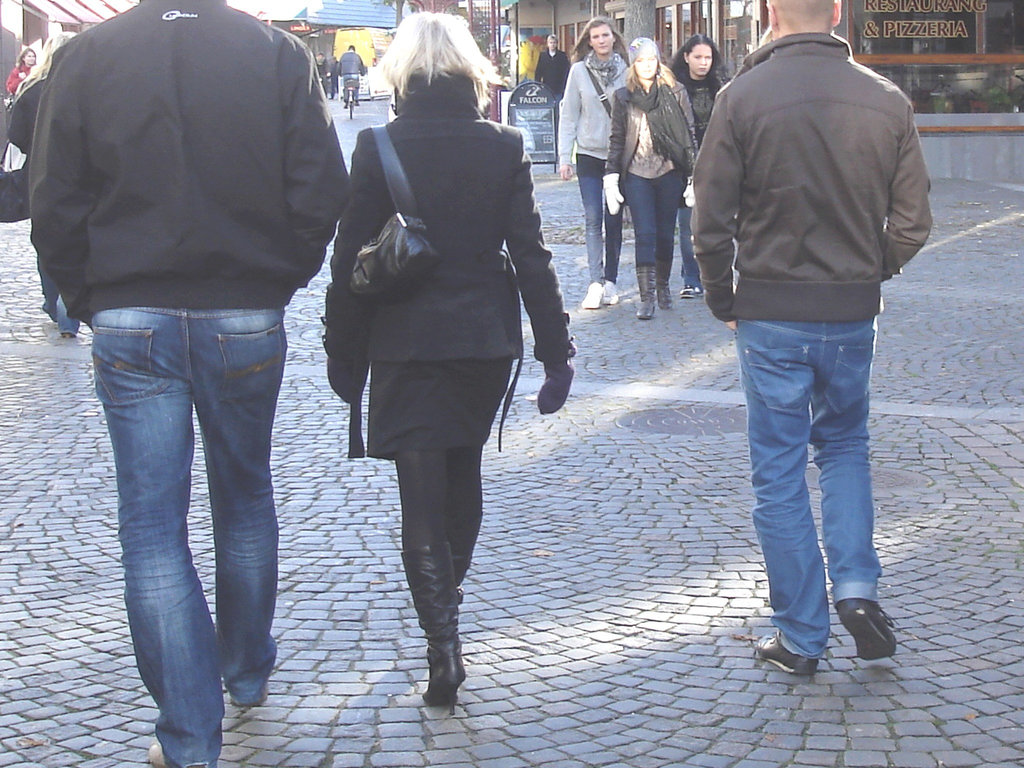 Dimani Swedish blond Lady in Dominatrix Boots /  Blonde suédoise en bottes à talons aiguilles -  Ängelholm / Suède - Sweden.   23-10-2008