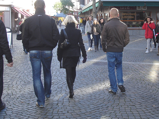 Dimani Swedish blond Lady in Dominatrix Boots /  Blonde suédoise en bottes à talons aiguilles -  Ängelholm / Suède - Sweden.   23-10-2008