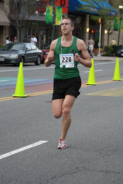 166.TheRace.5KRun.CrystalDrive.ArlingtonVA.2April2010