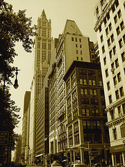 Bank of America eyesight /  New-York  city -  Juillet 2008 - Sepia